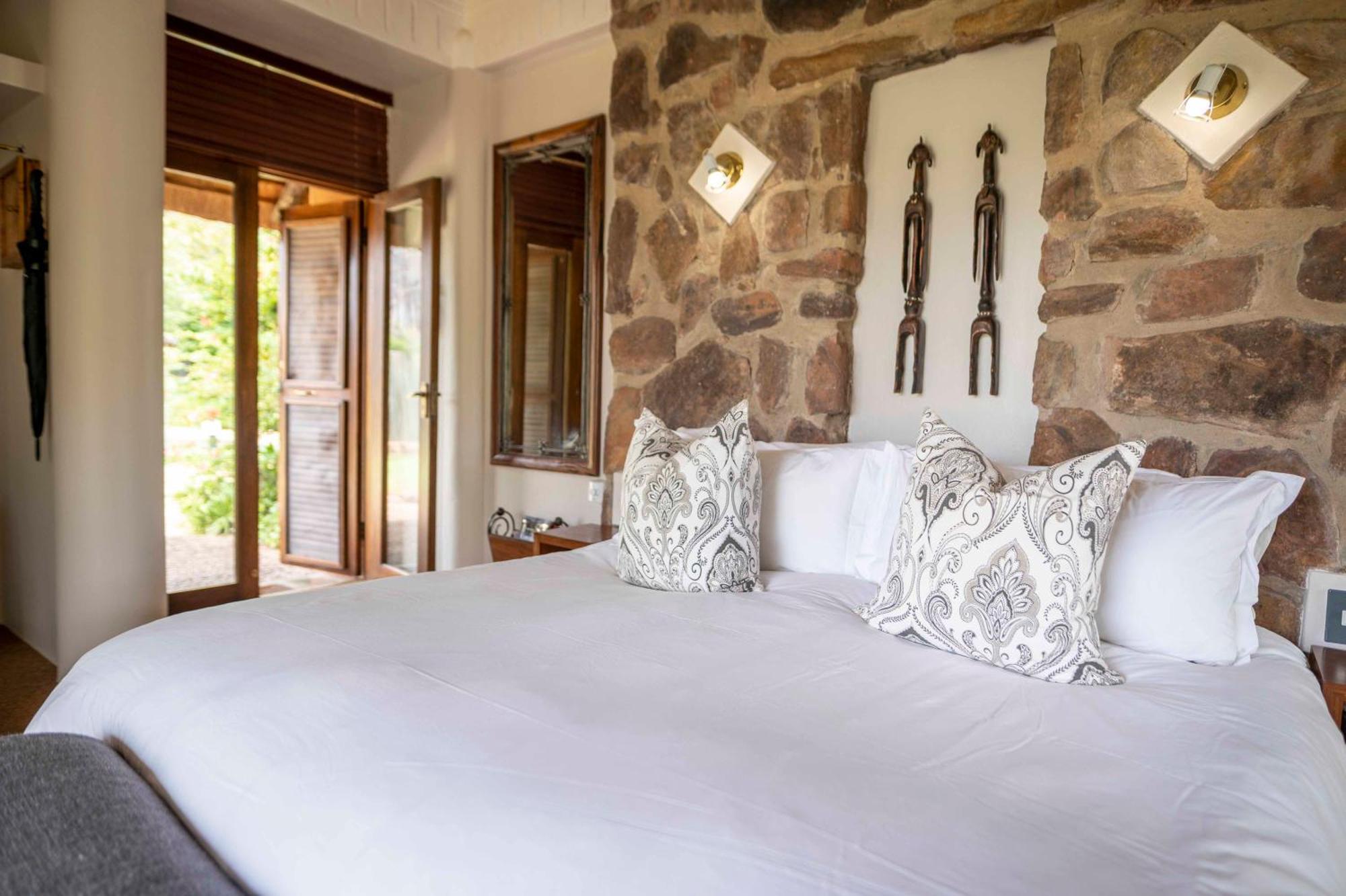 Ekuthuleni Lodge Strand Luaran gambar