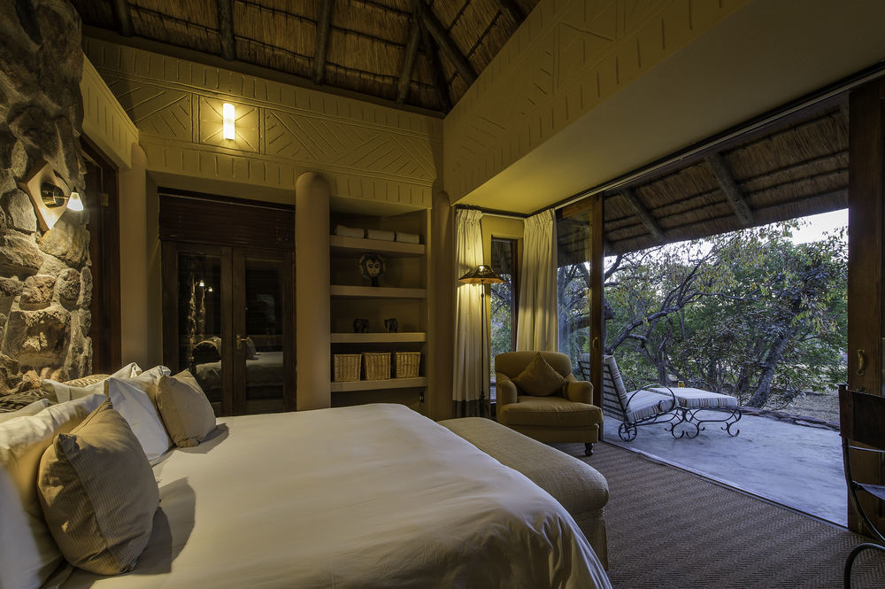 Ekuthuleni Lodge Strand Luaran gambar